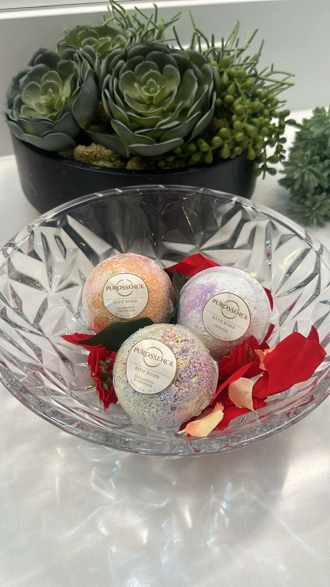 Lemongrass Grapefruit Bath Bomb (Dye Free)