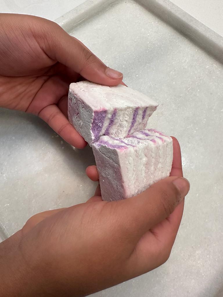 Lavender Bubble Bar (Dye Free)