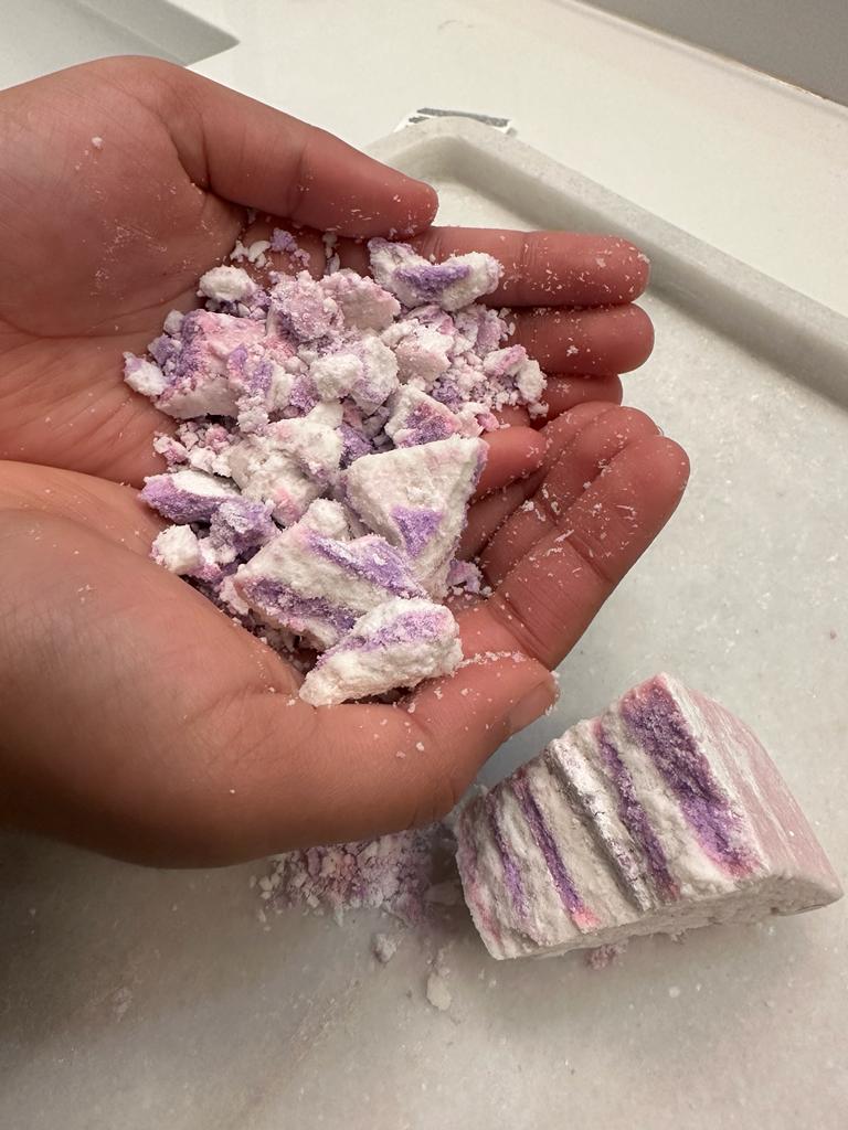 Lavender Bubble Bar (Dye Free)